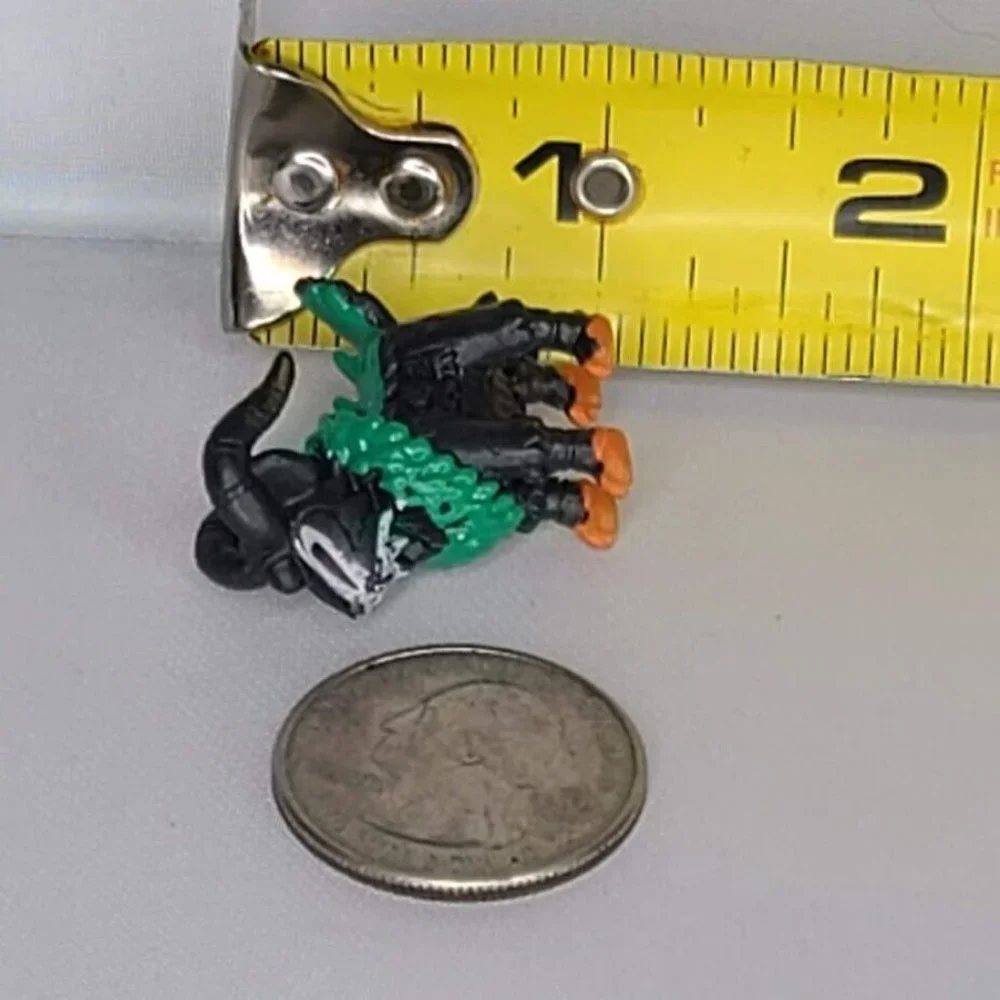 Pokemon 2000s Mini Vinyl R/L W Gumball Miniature Size Gogoat Action Figure B3 - Picture 10 of 11